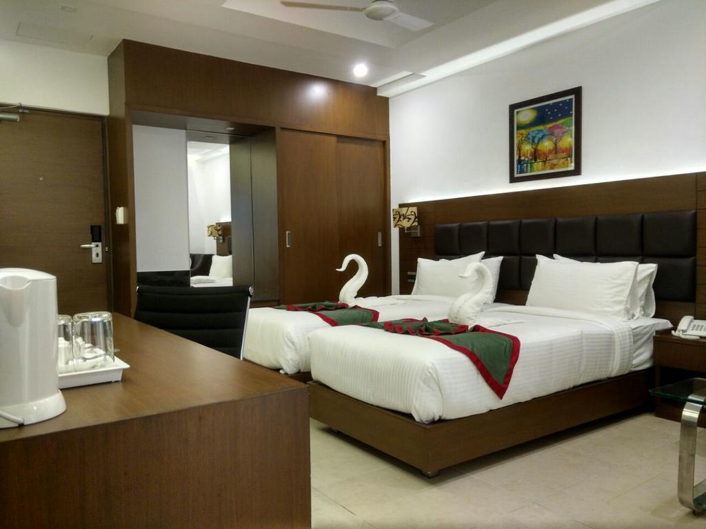 Hotel Nk Grand Park Airport Hotel Chennai Exterior photo