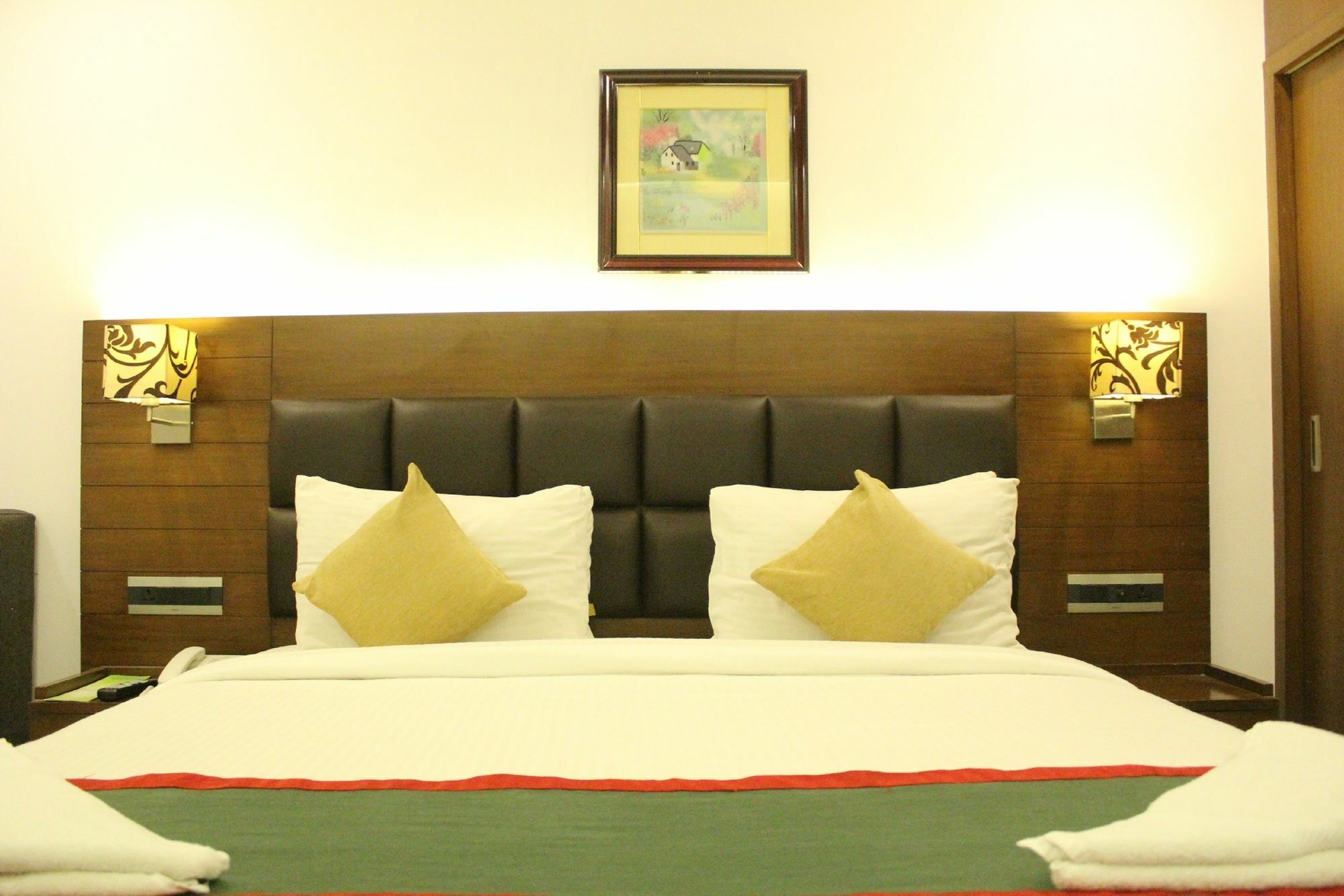 Hotel Nk Grand Park Airport Hotel Chennai Exterior photo