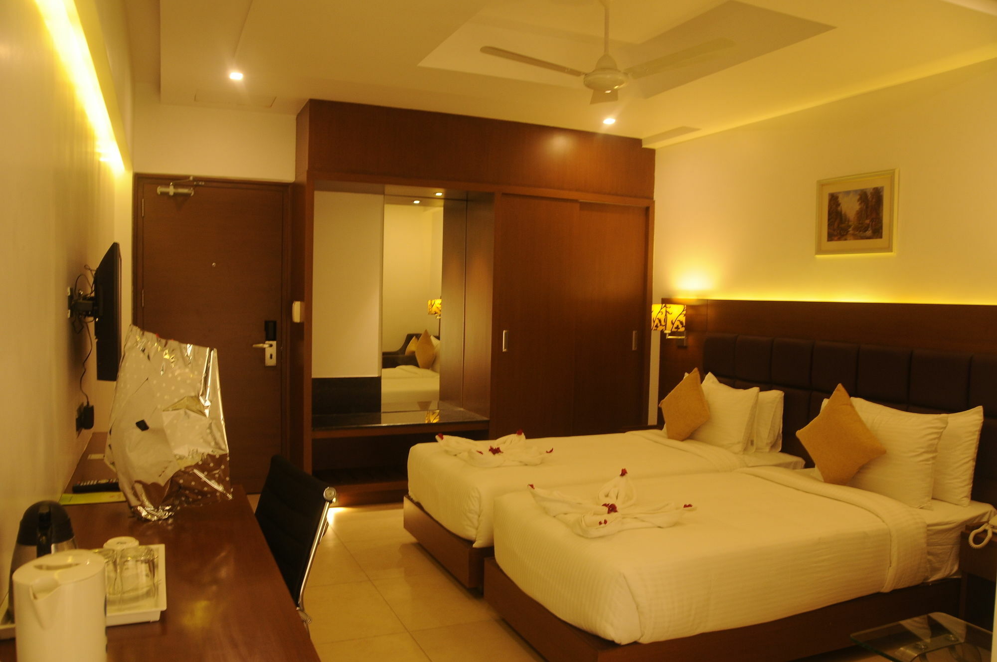 Hotel Nk Grand Park Airport Hotel Chennai Exterior photo