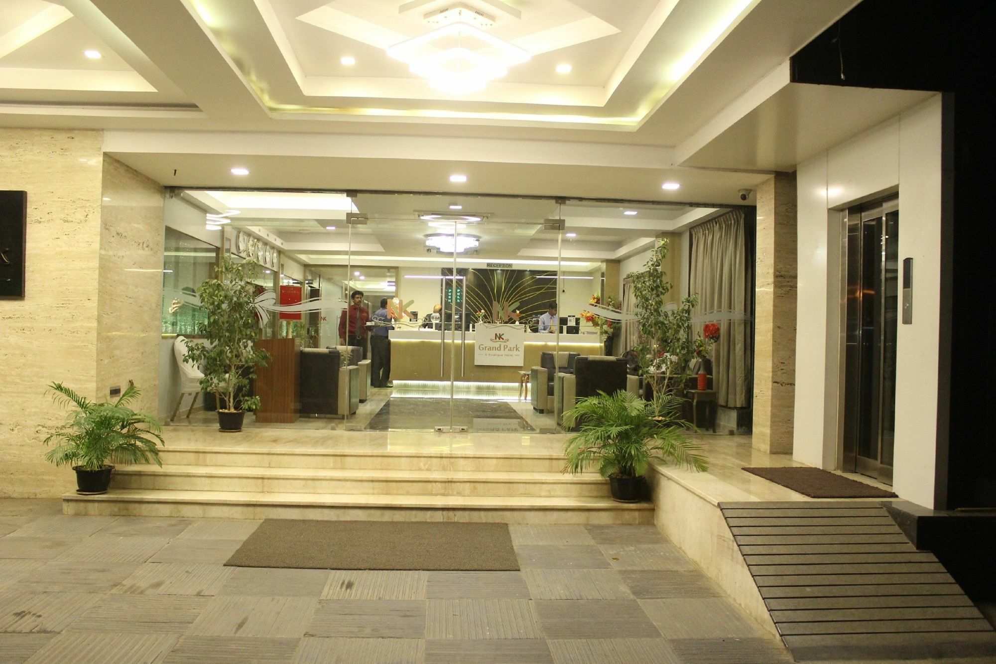 Hotel Nk Grand Park Airport Hotel Chennai Exterior photo