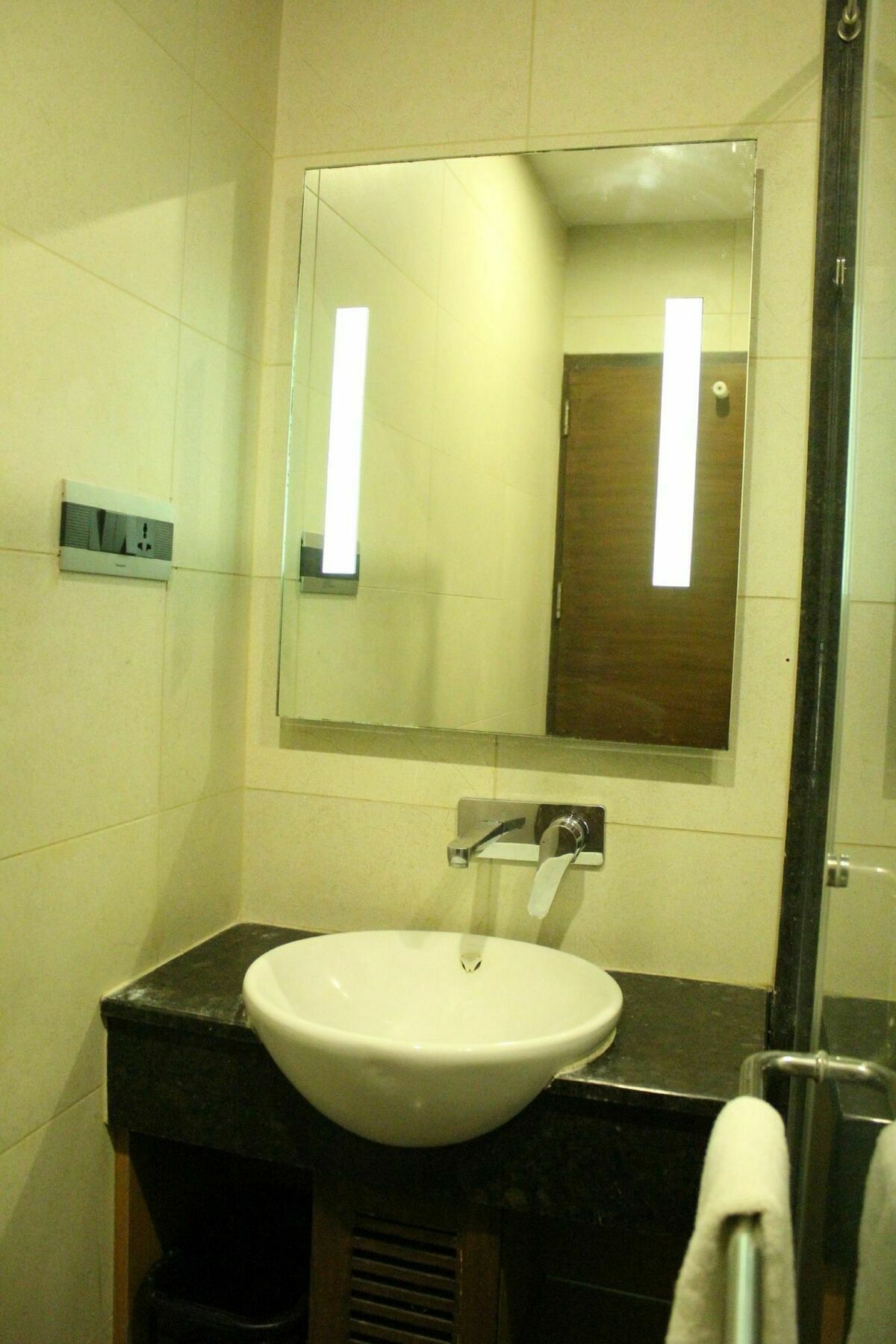 Hotel Nk Grand Park Airport Hotel Chennai Exterior photo